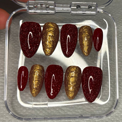 Handmad red gold glitter - &,